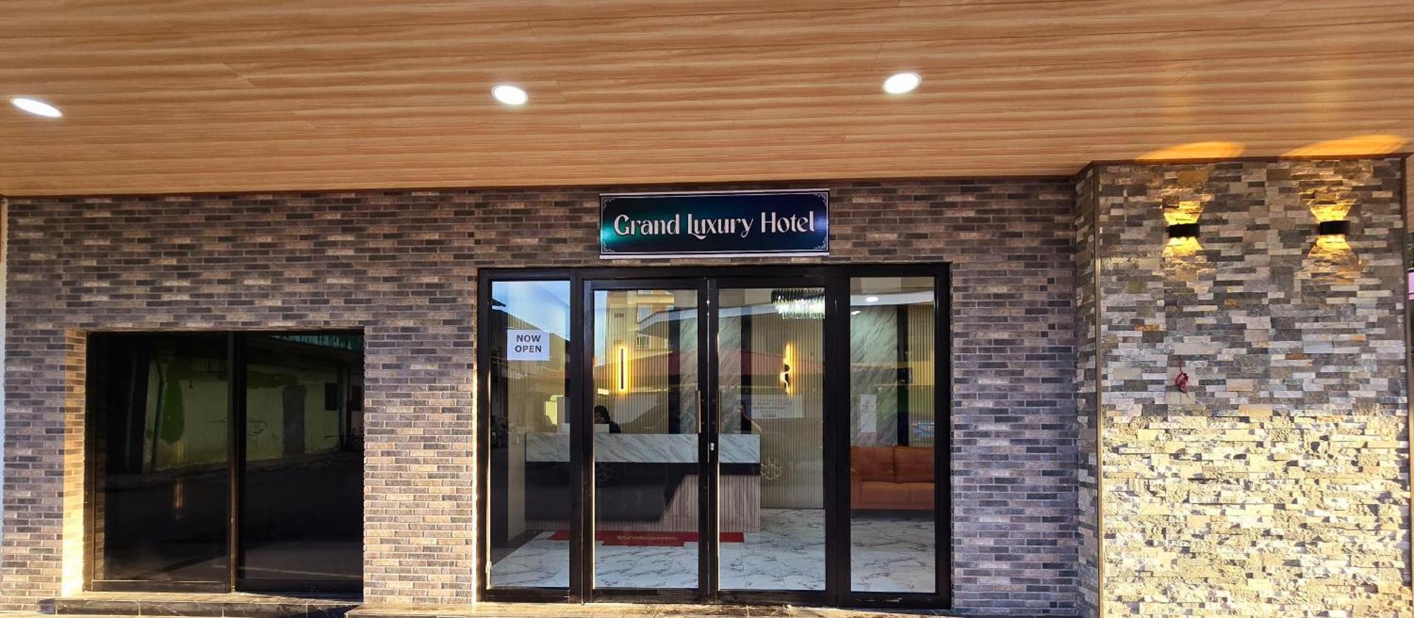 Grand Luxury Hotel Semporna Kültér fotó
